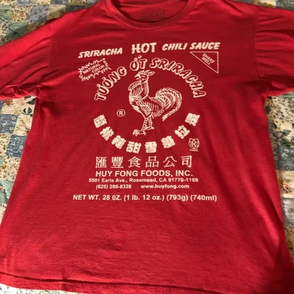 Sriracha Hot Chili Sauce Tshirt. Huy Fong Foods, Rosemead, California. Pink. Med - Picture 8 of 10